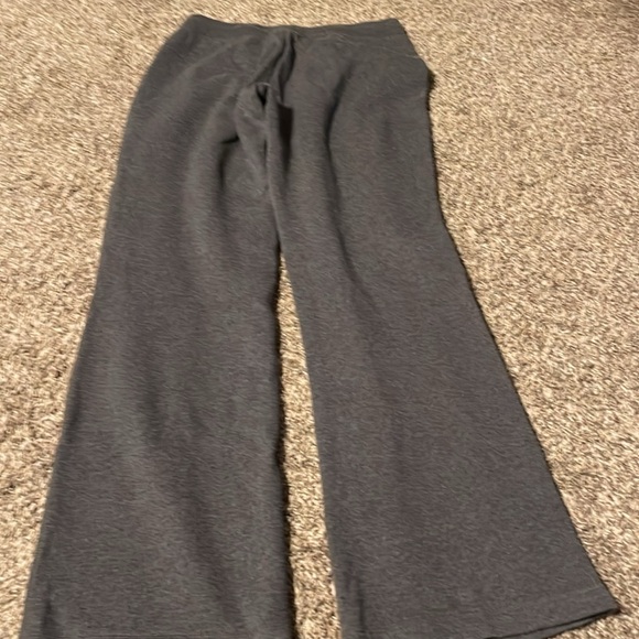 Women’s Nike sweatpants gray size small - Picture 2 of 3